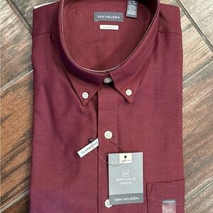 Van Heusen Men's Classic Fit Maroon Short-Sleeve Shirt, Medium, 16-16.5” neck.